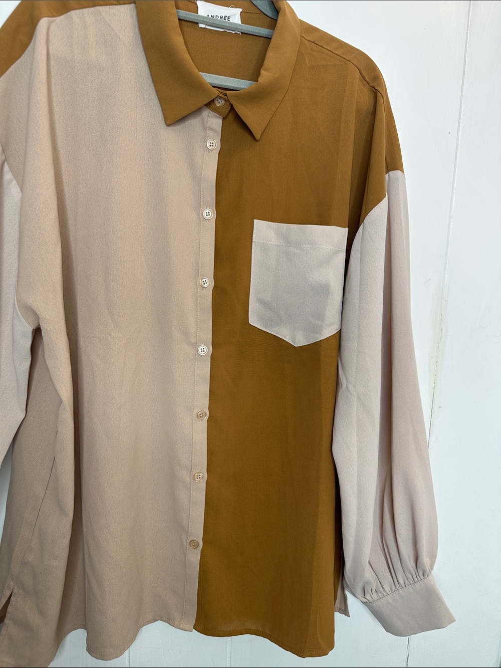 Andree Colorblock Button-Down Shirt in Brown and Beige - Picture 5 of 10